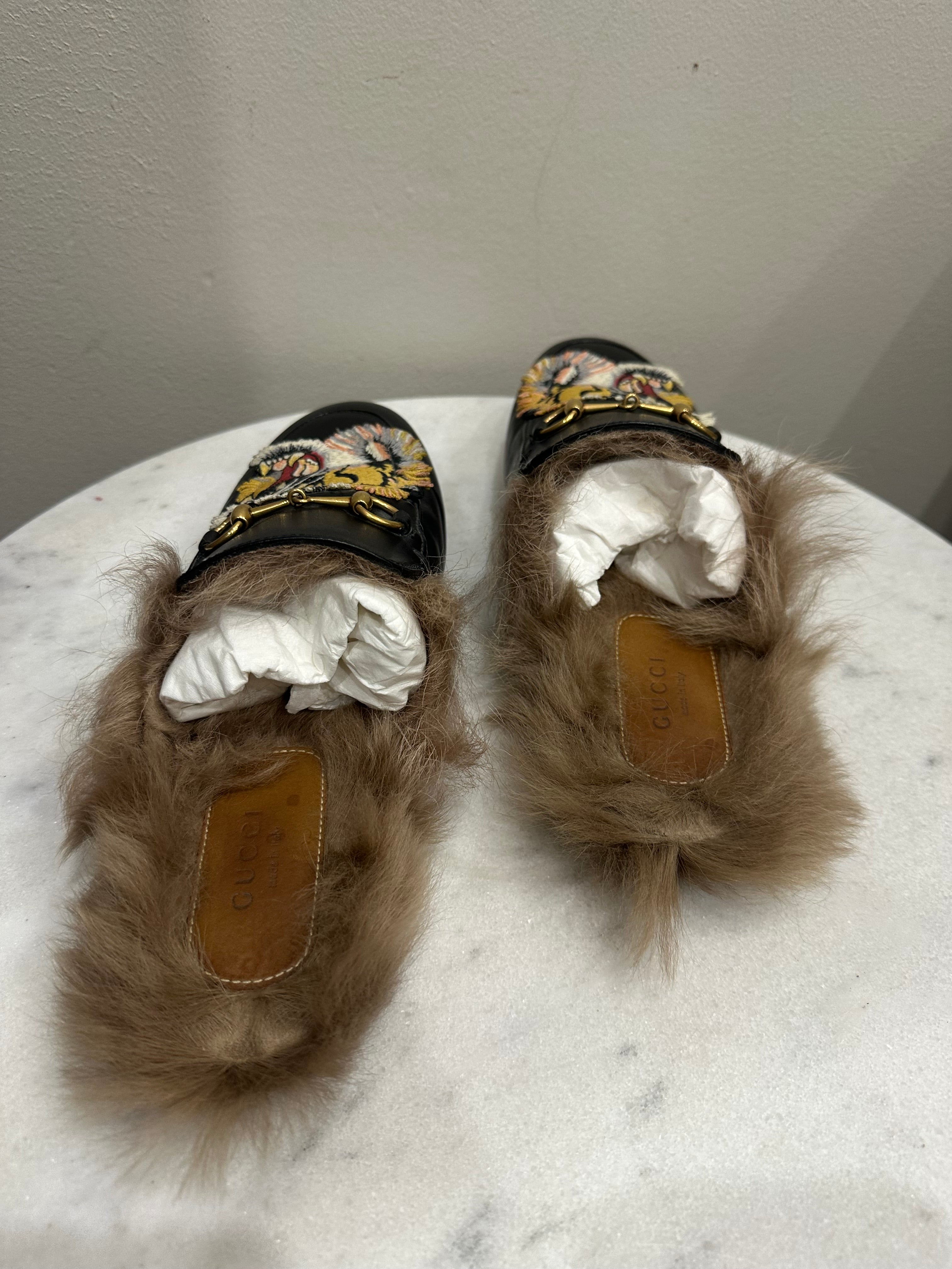 Gucci Black Slides 39