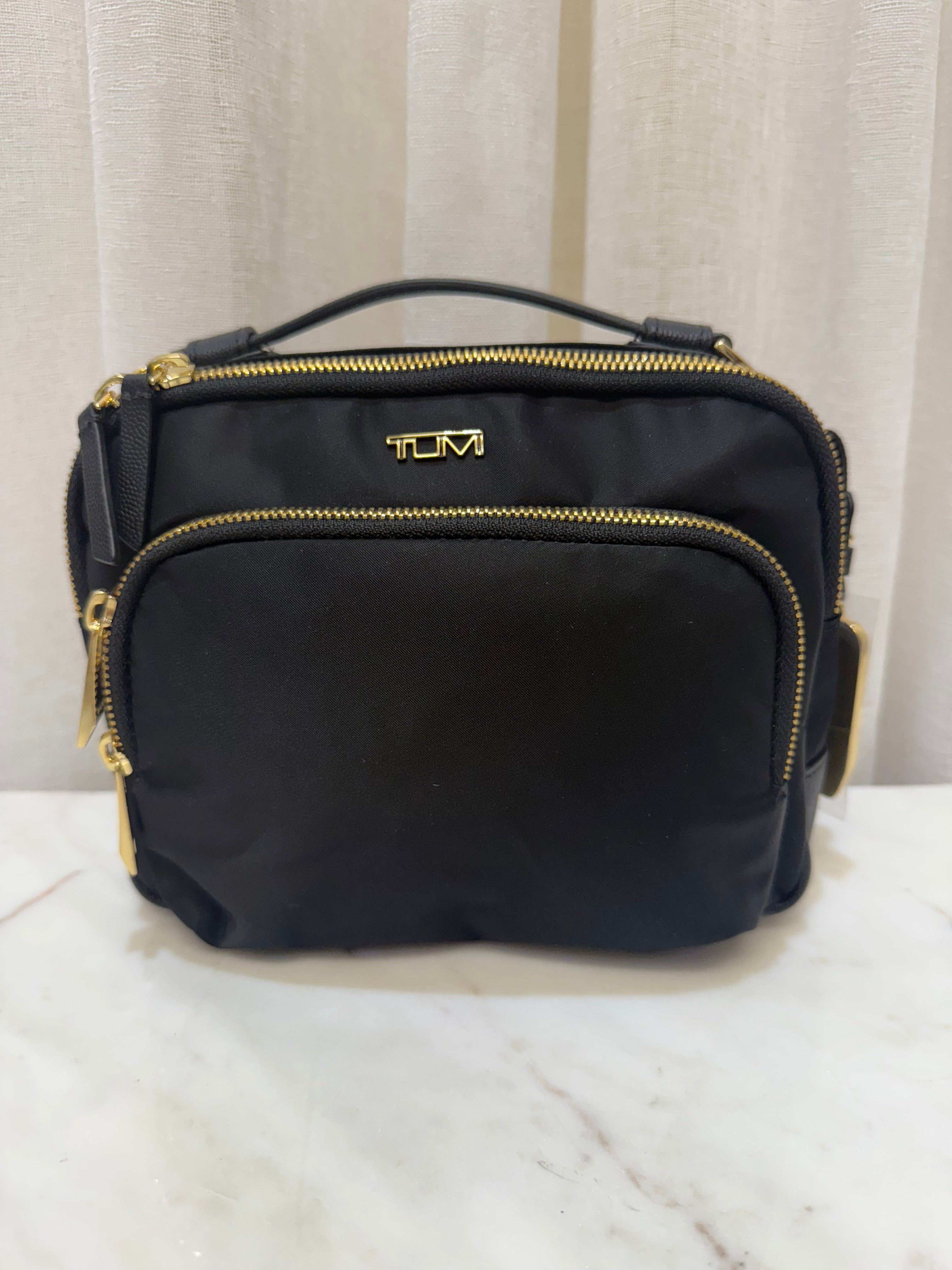 Tumi Teghan Blk Crossbody bag