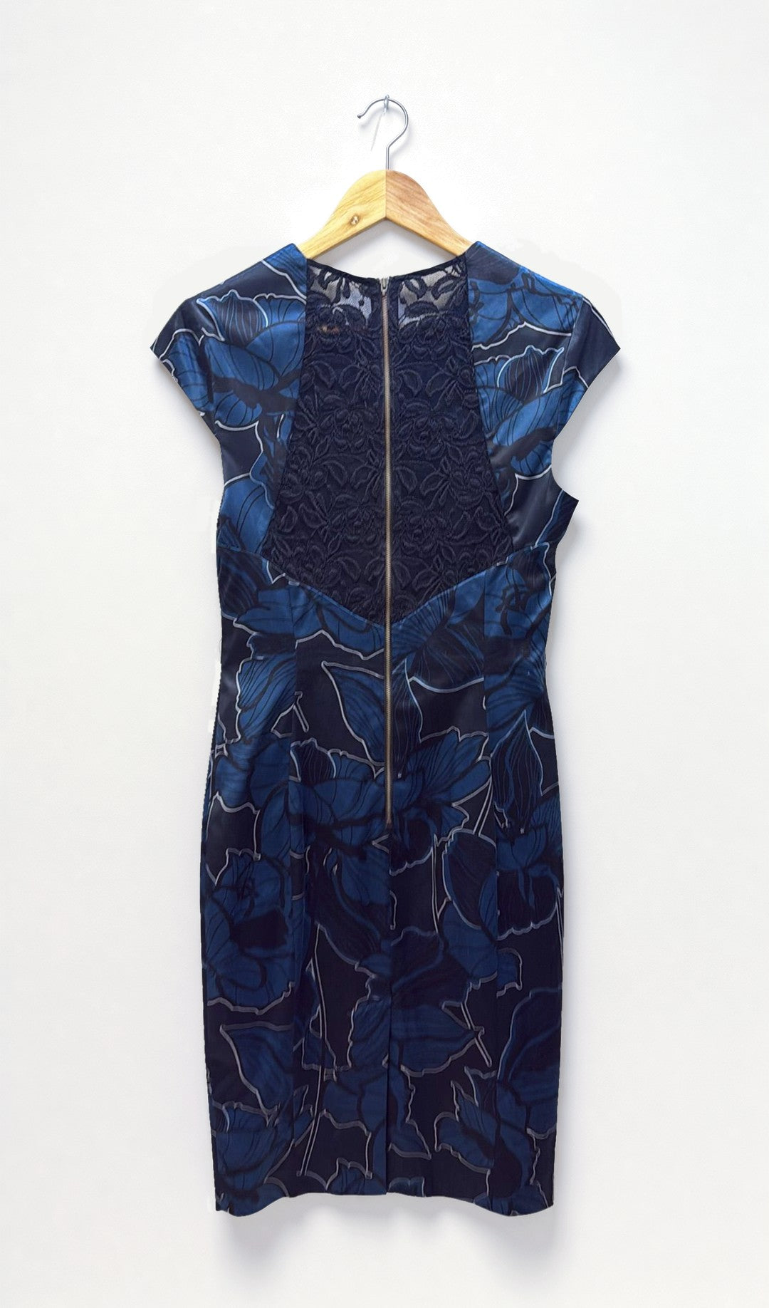 Cue Black Blue Floral Dress 12