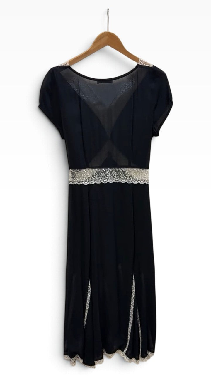 Moss & Spy Black Lace Dress 12 – preloved at STYLE/colab (photo 9 of 9)