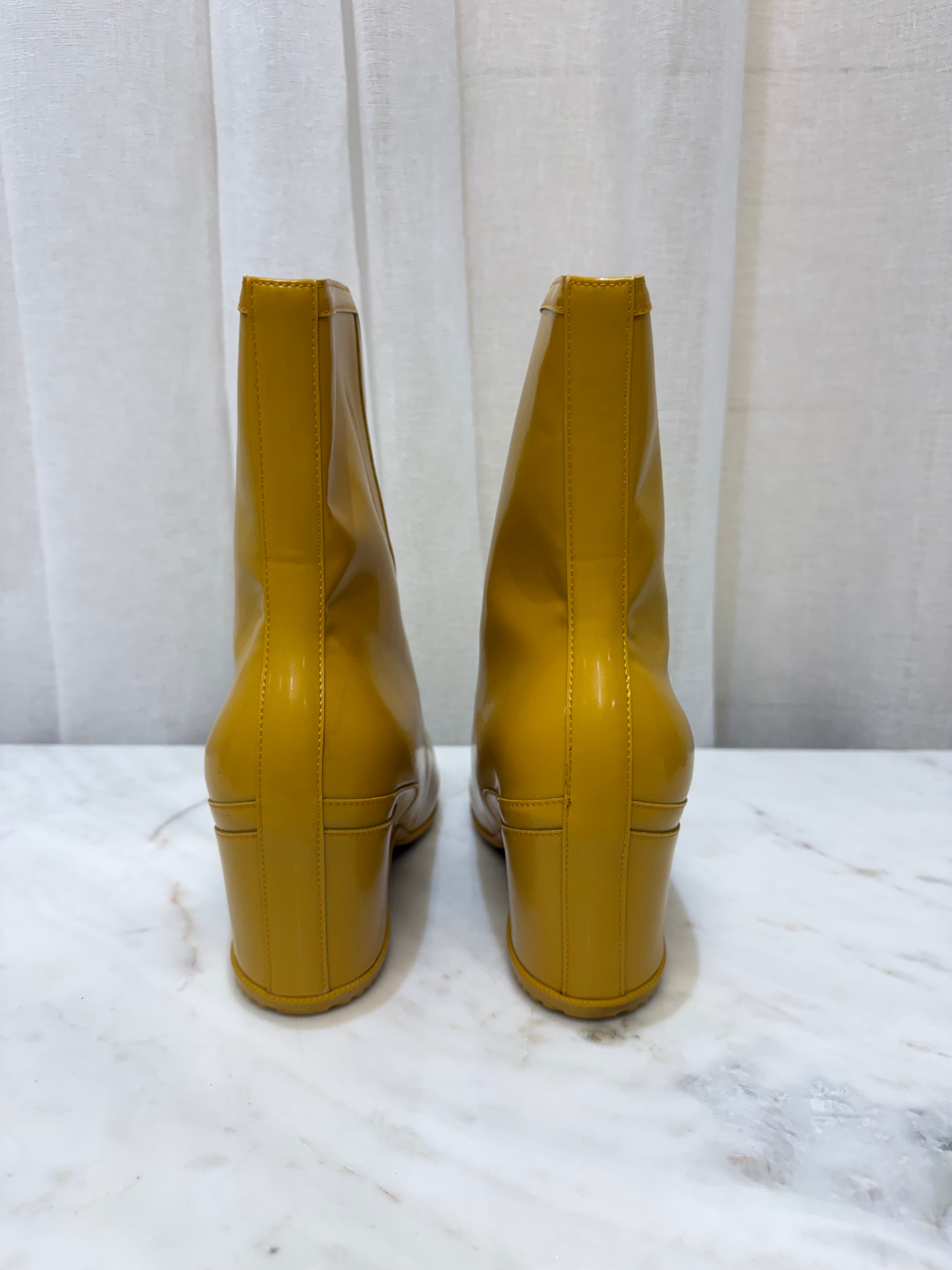 Gucci Yellow Boots 38