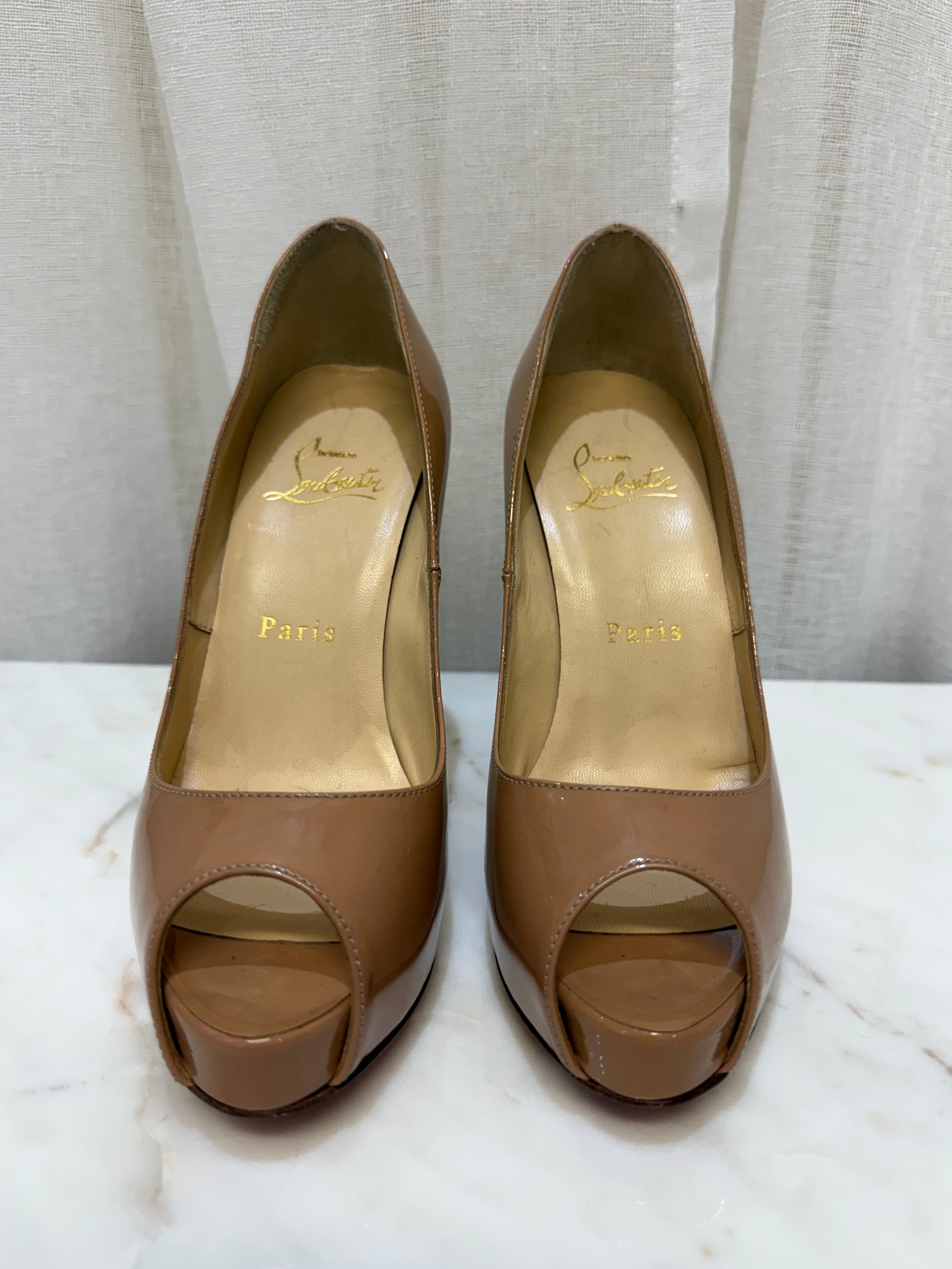 Christian Louboutin Nude Heels 35