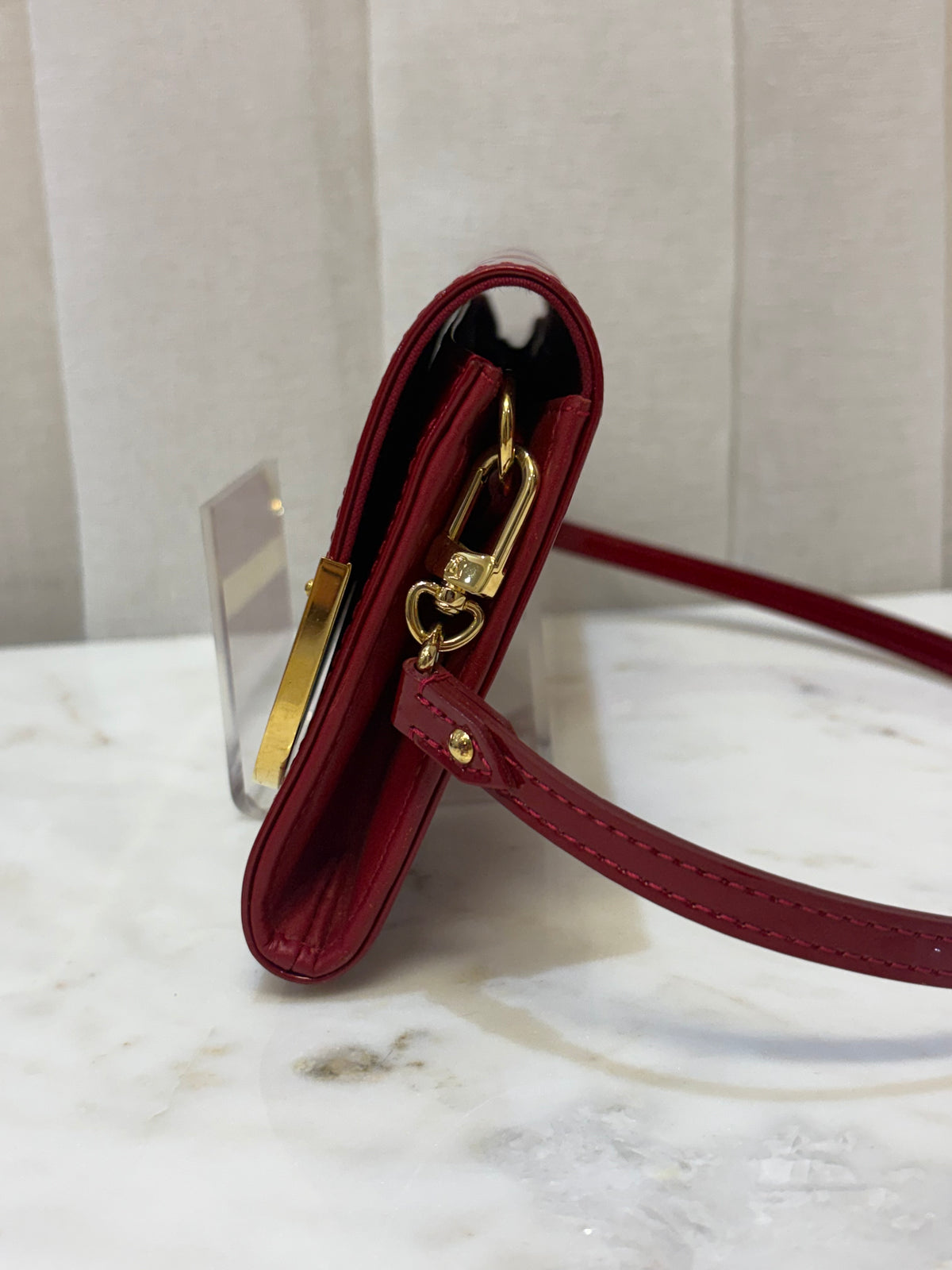 Louis Vuitton Red Vernis Purse WB