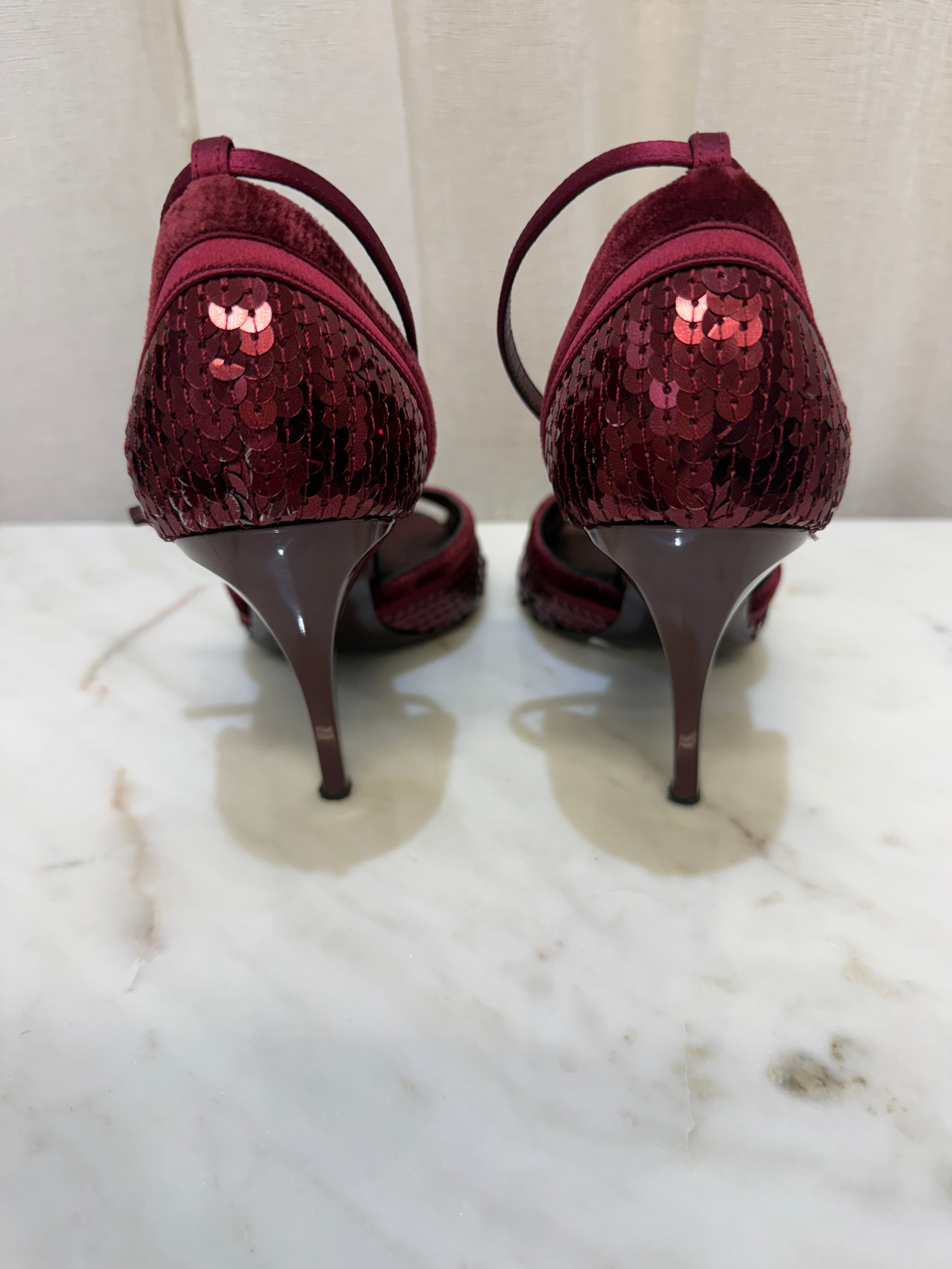 Gucci Red Heels 8B