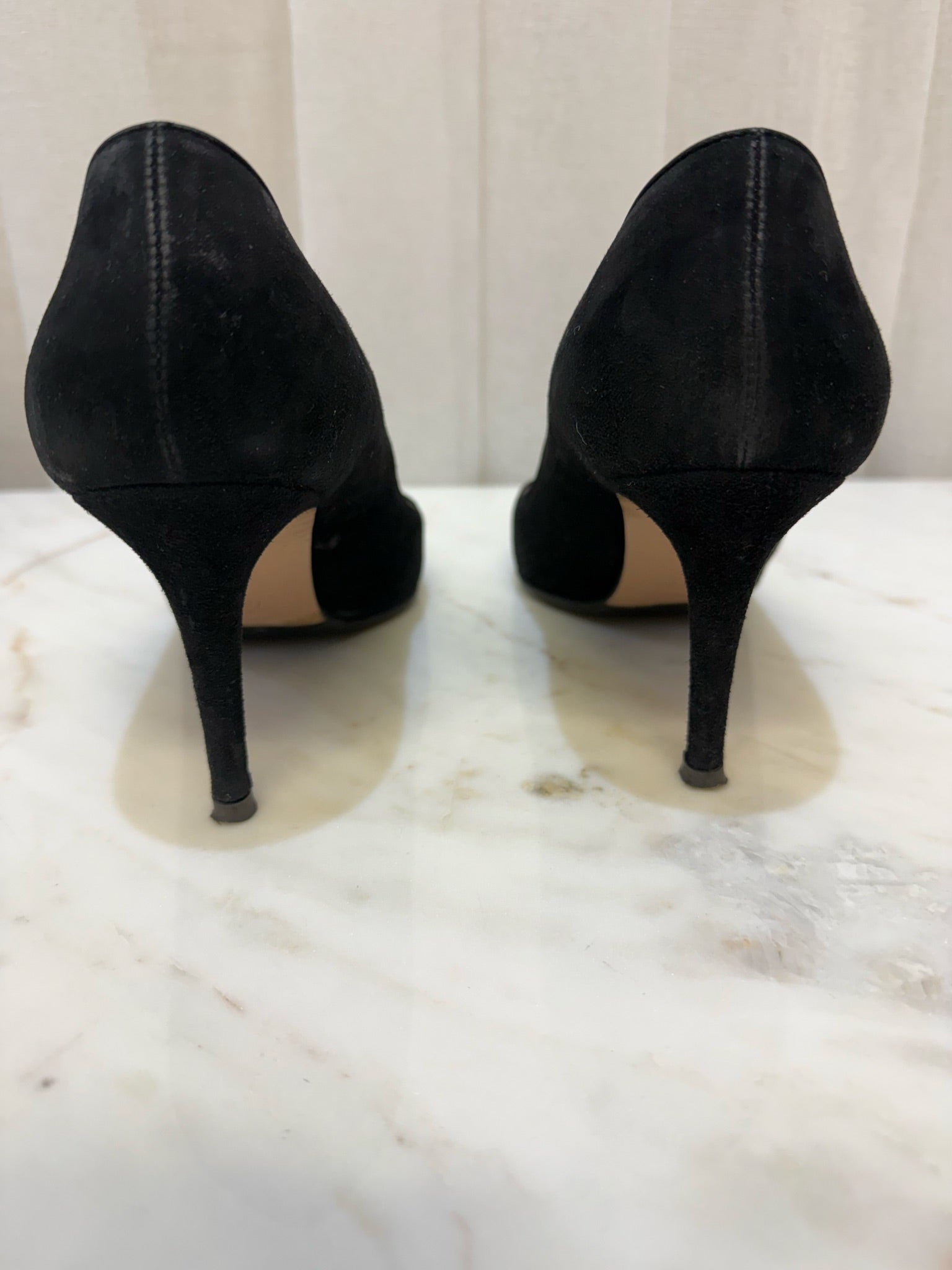Gianvito Rossi Black Suede Heels 38