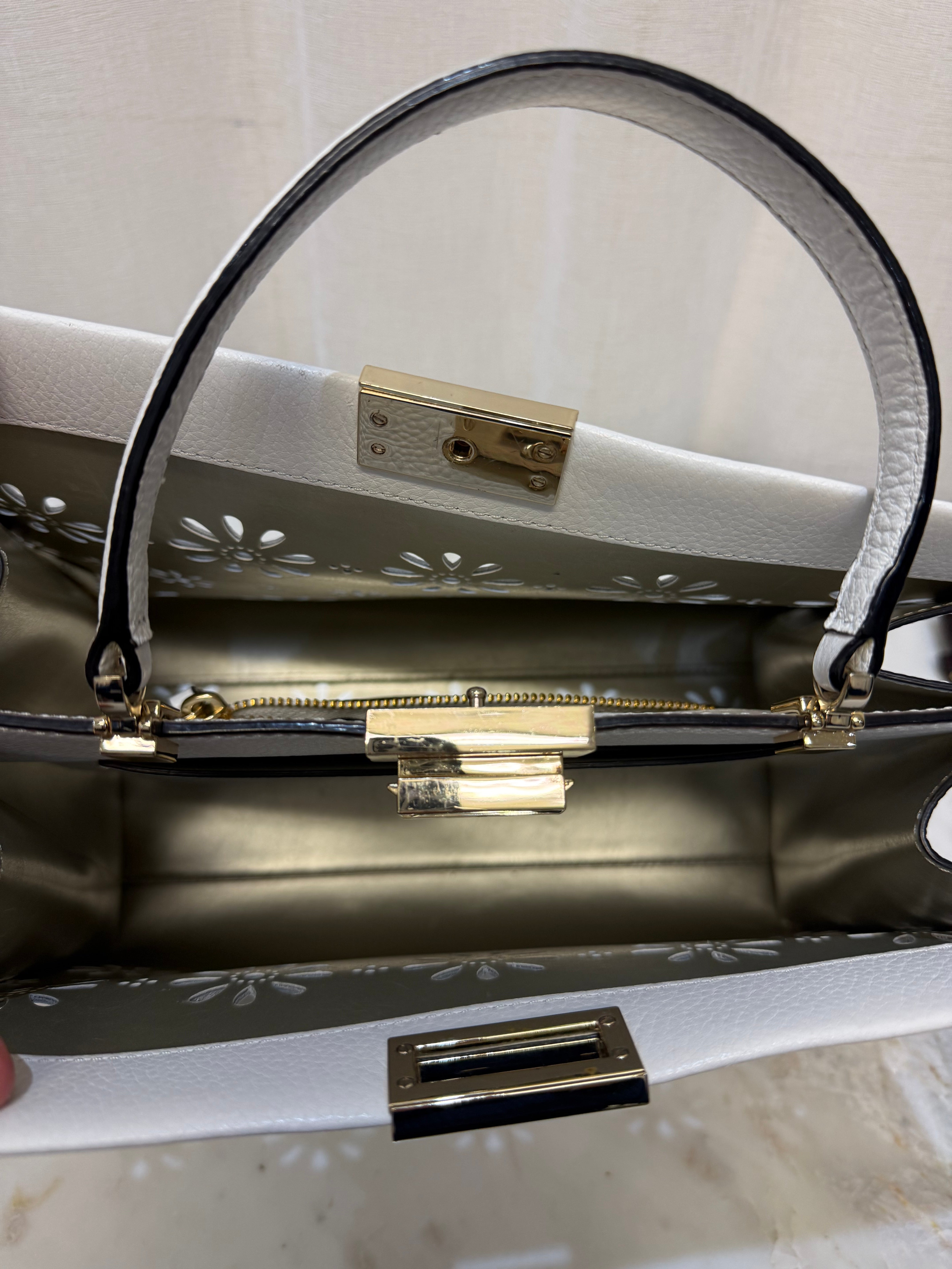 Kate Spade White Shoulder Bag WB