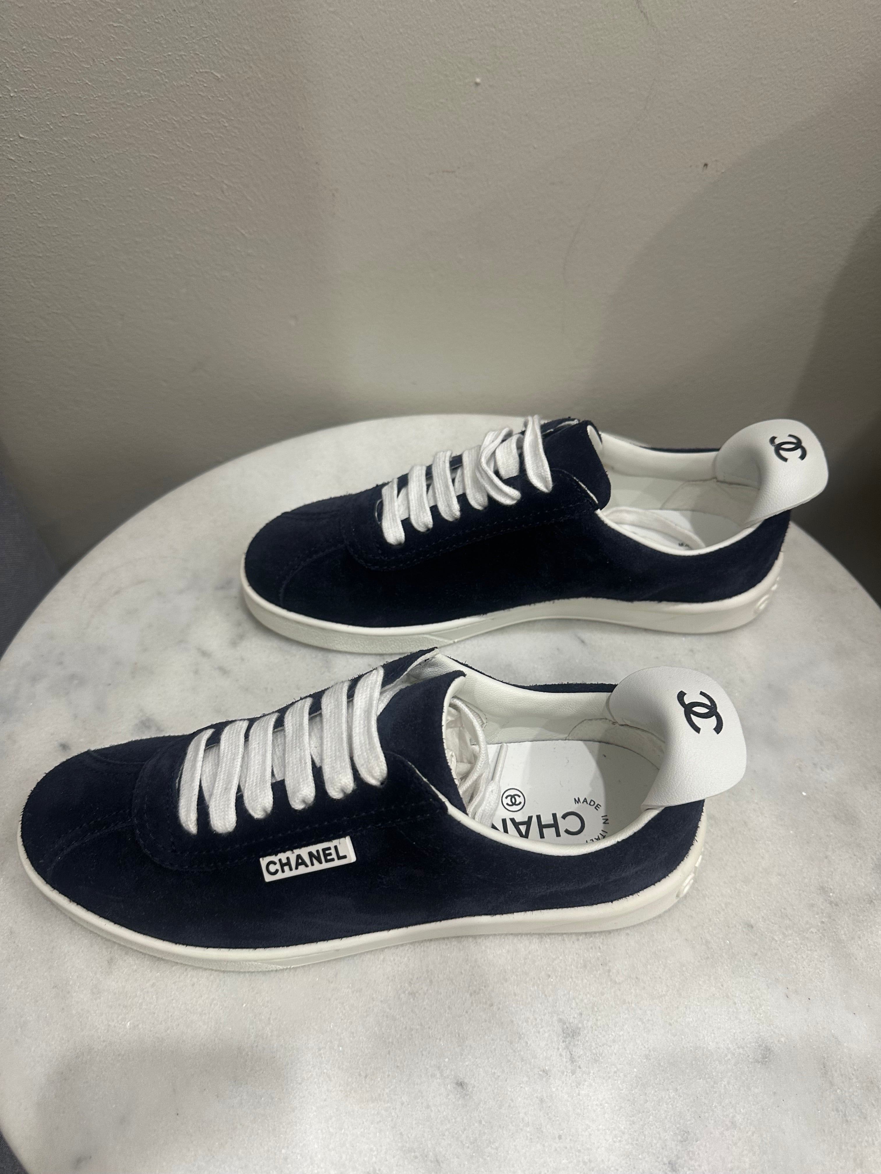 Chanel Navy Trainer 37.5