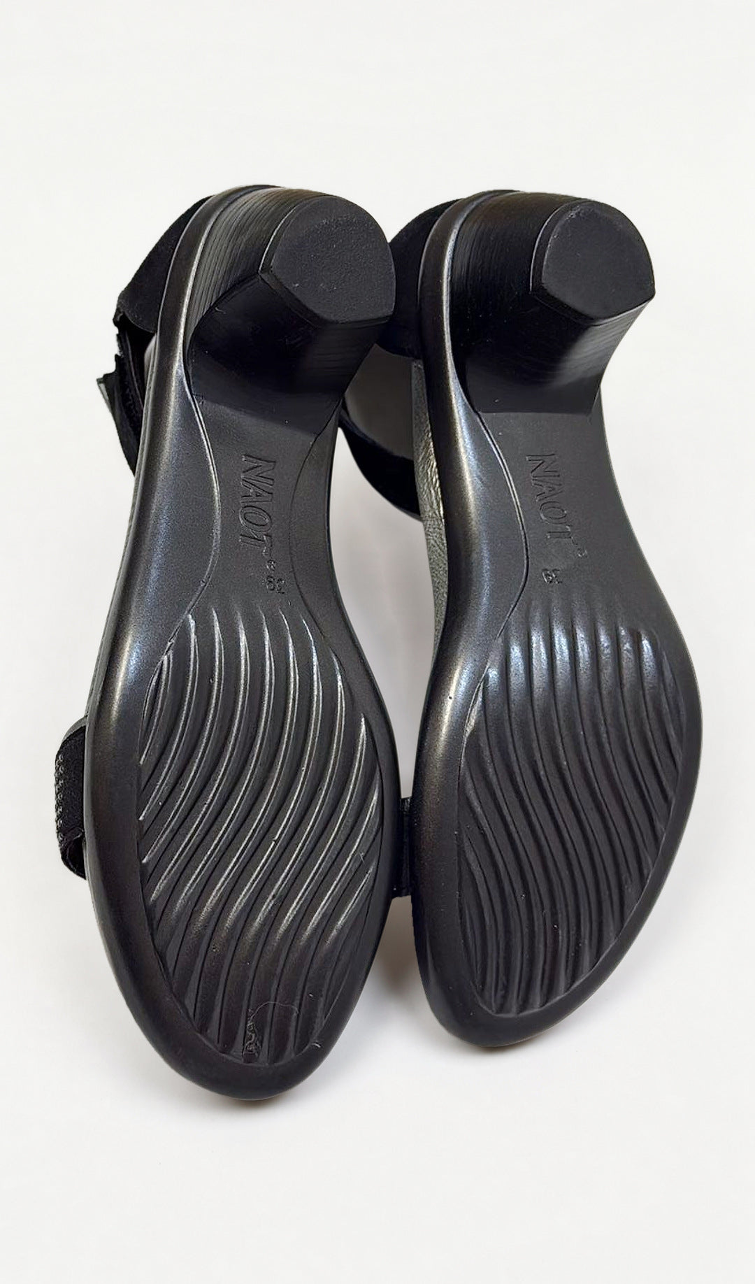 Naot Black Heels 39 WB