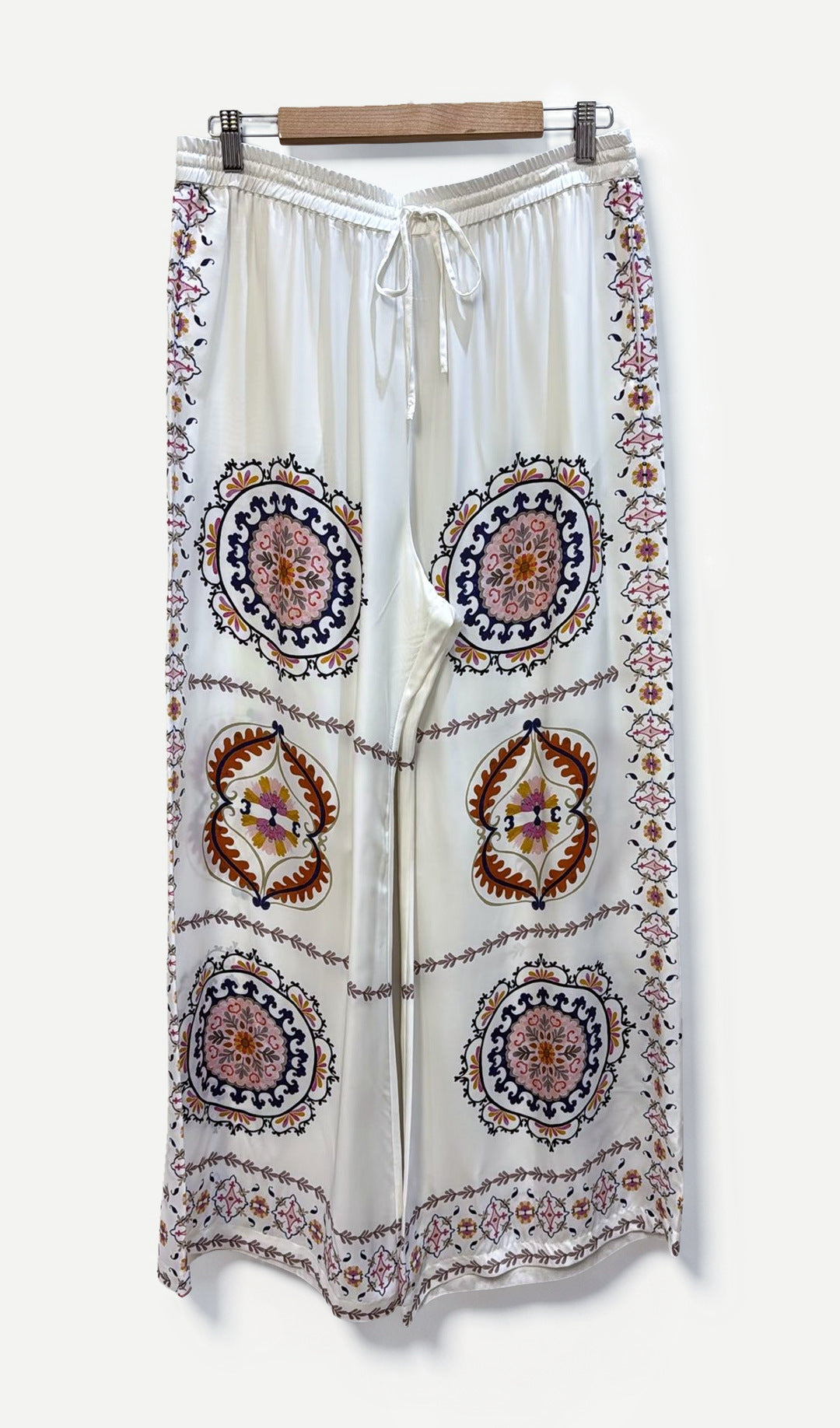 Jade White Patterned Pants M