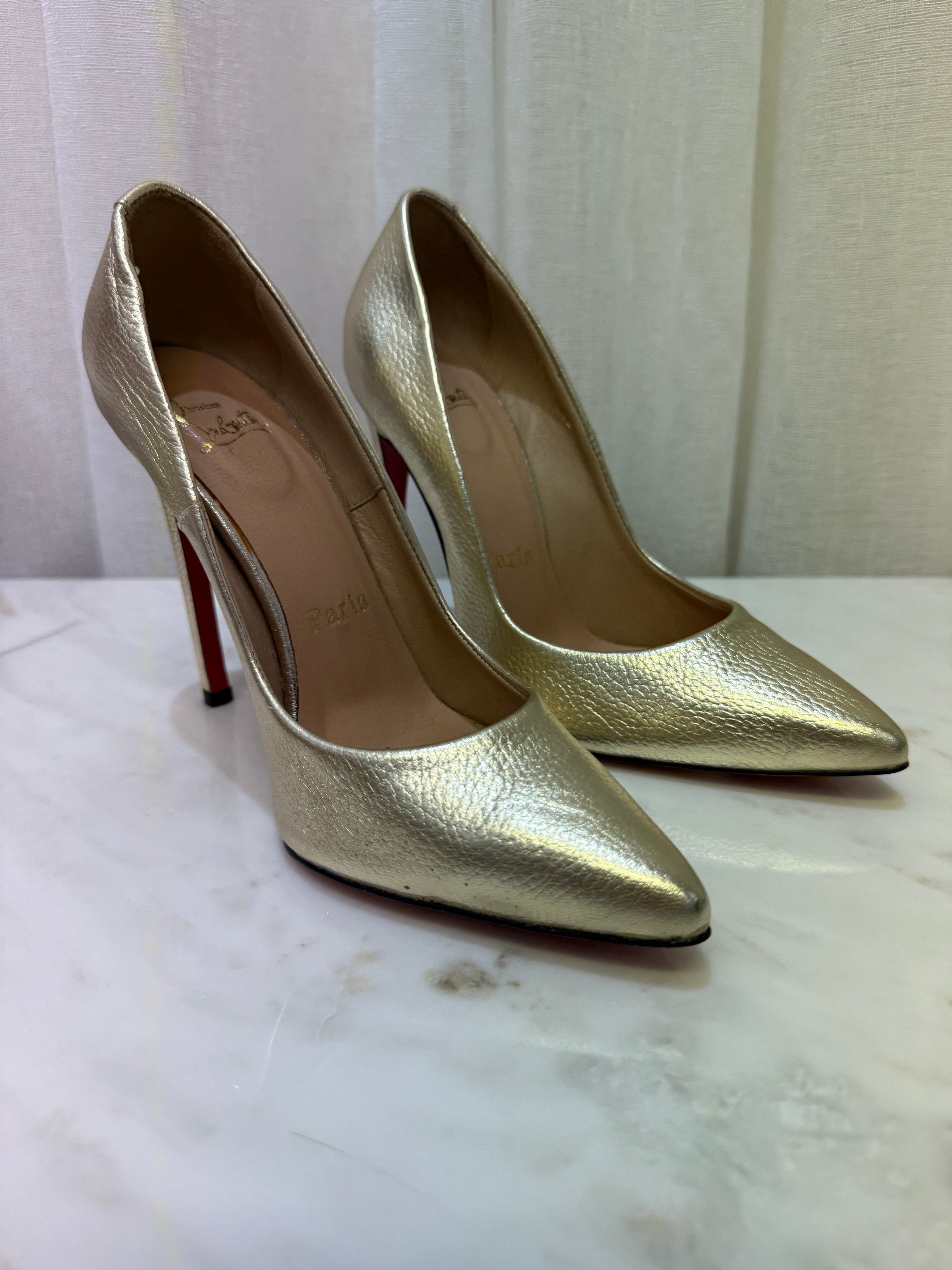 Louboutin So Kate Gold Size 36