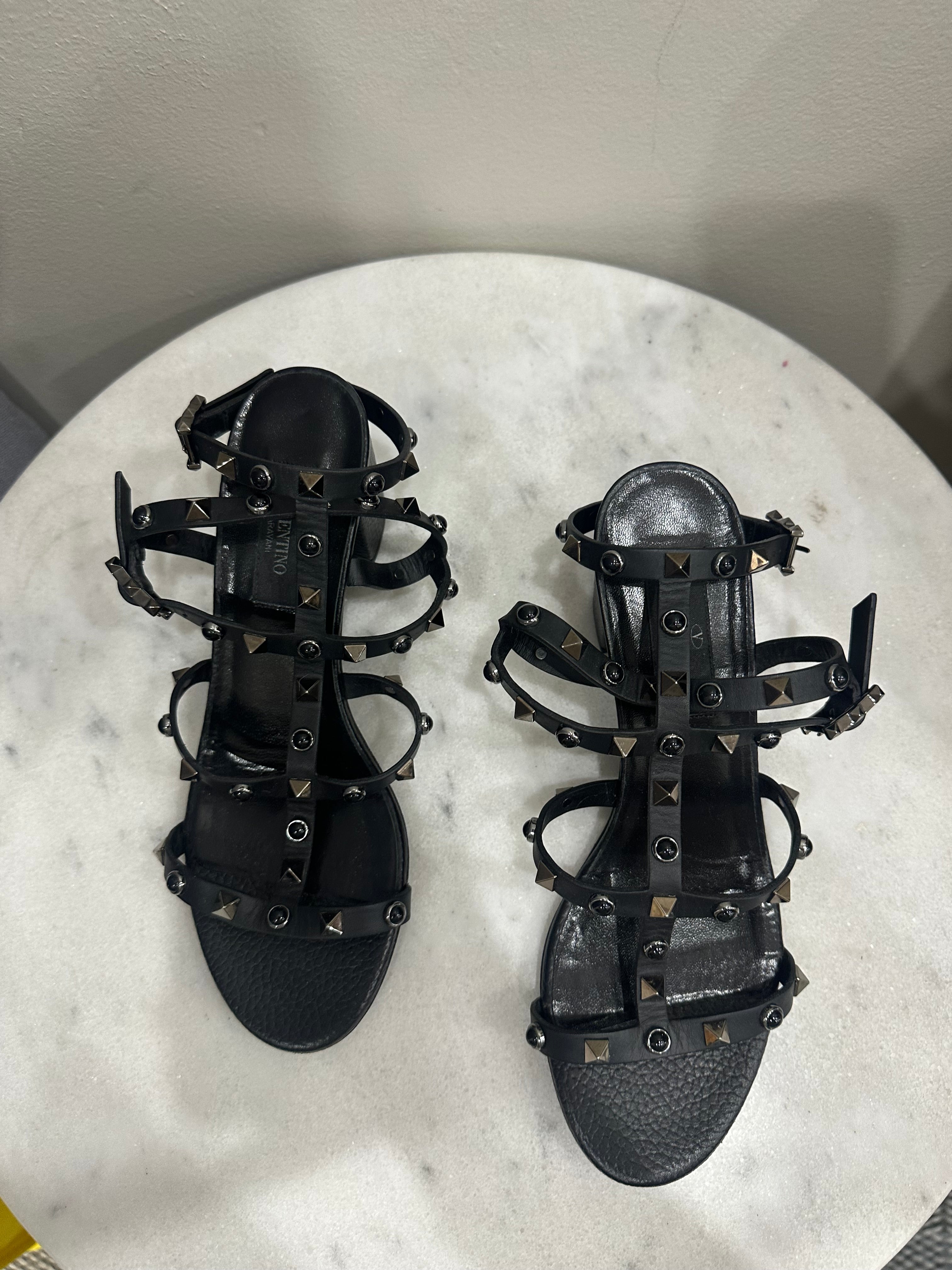 VALENTINO Black Rockstud Heels 37