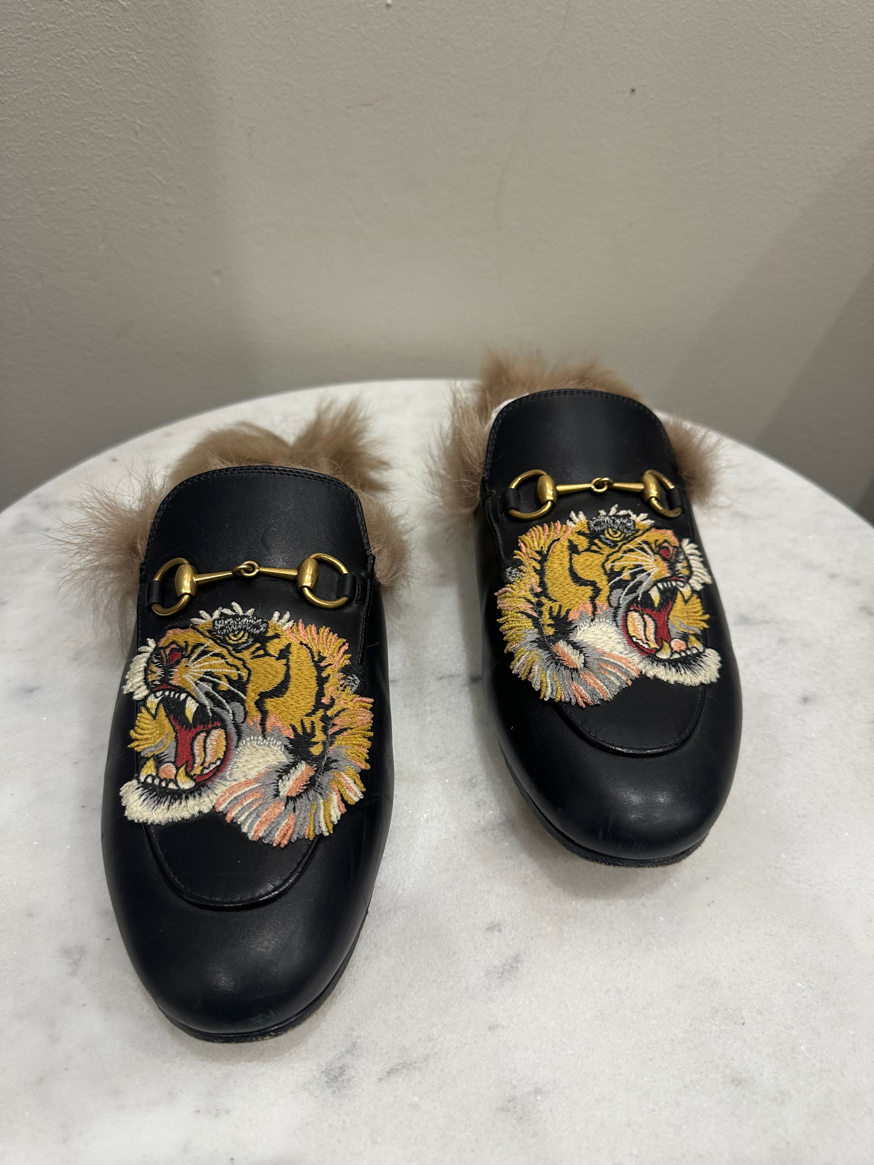 Gucci Black Slides 39