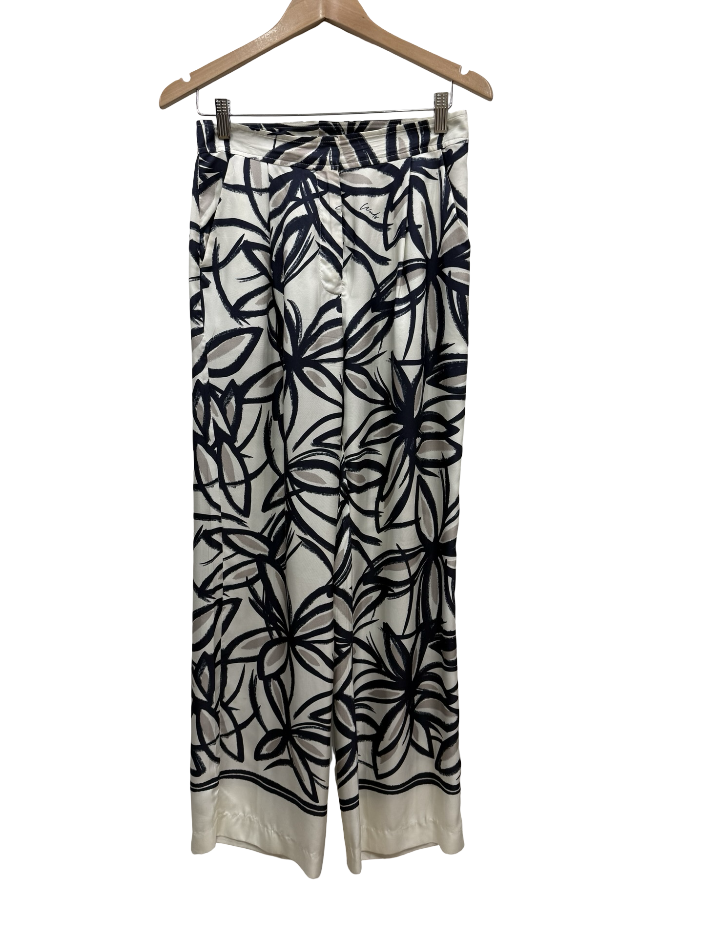 Vik & Woods Pants Ivory/Navy 1