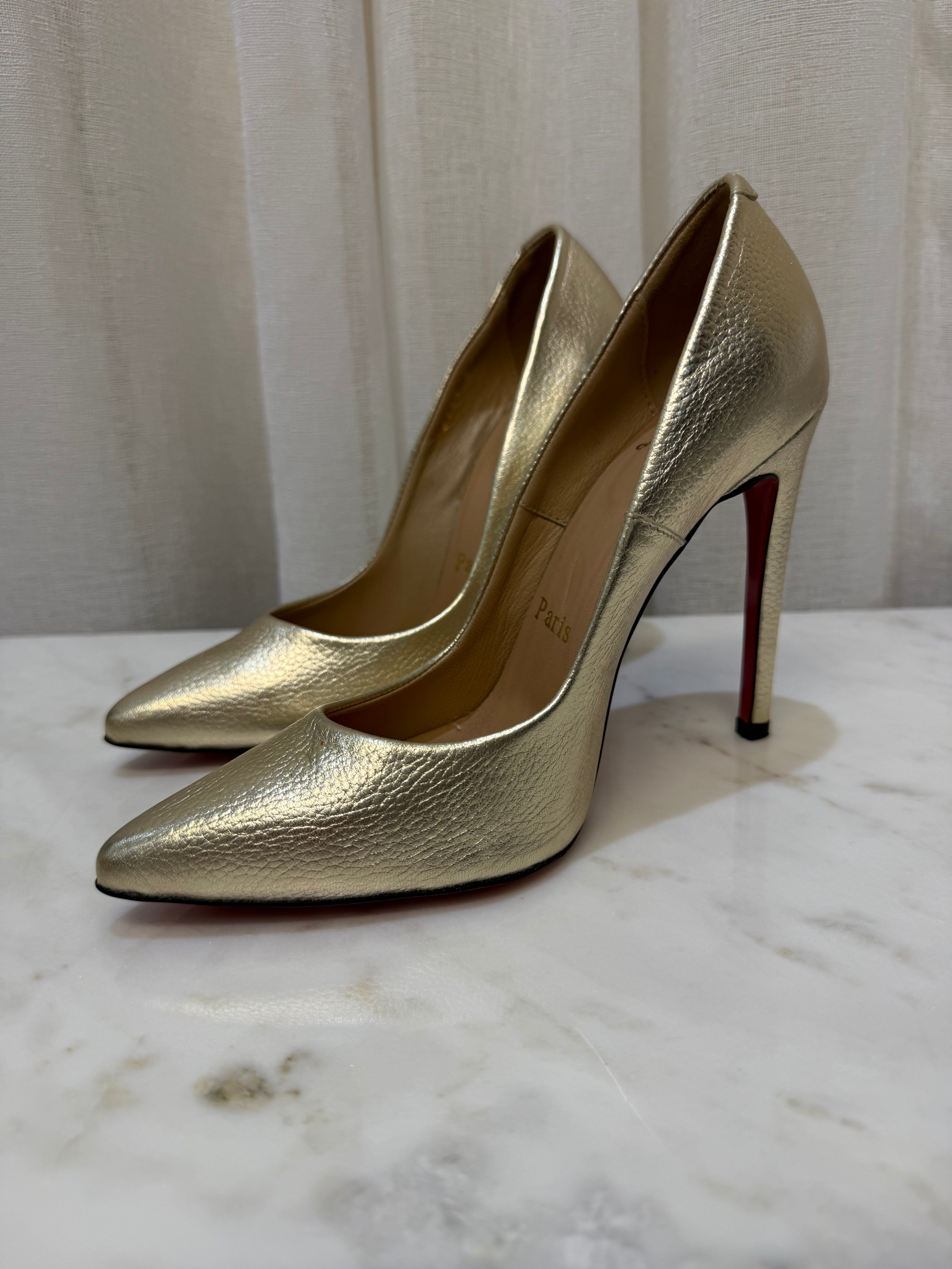 Louboutin So Kate Gold Size 36