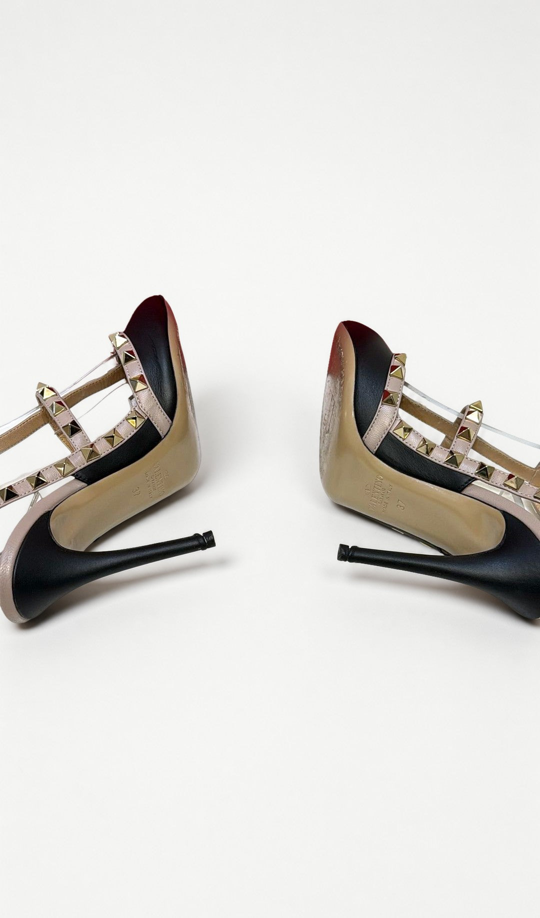 Valentino Garavani Black Nude Pumps 37