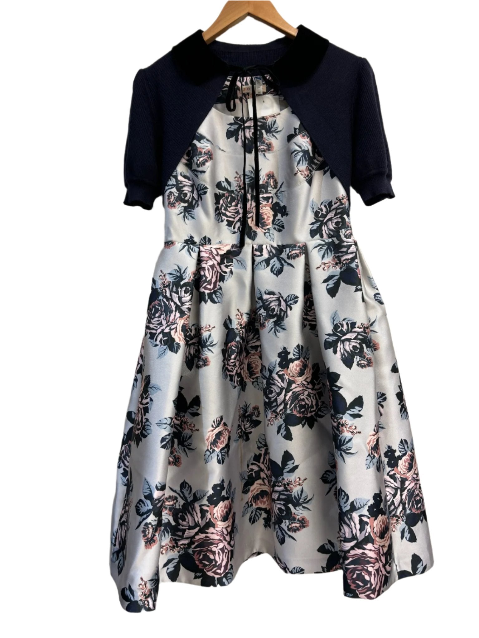 Jorya Floral Dress W Navy Cardigan 6