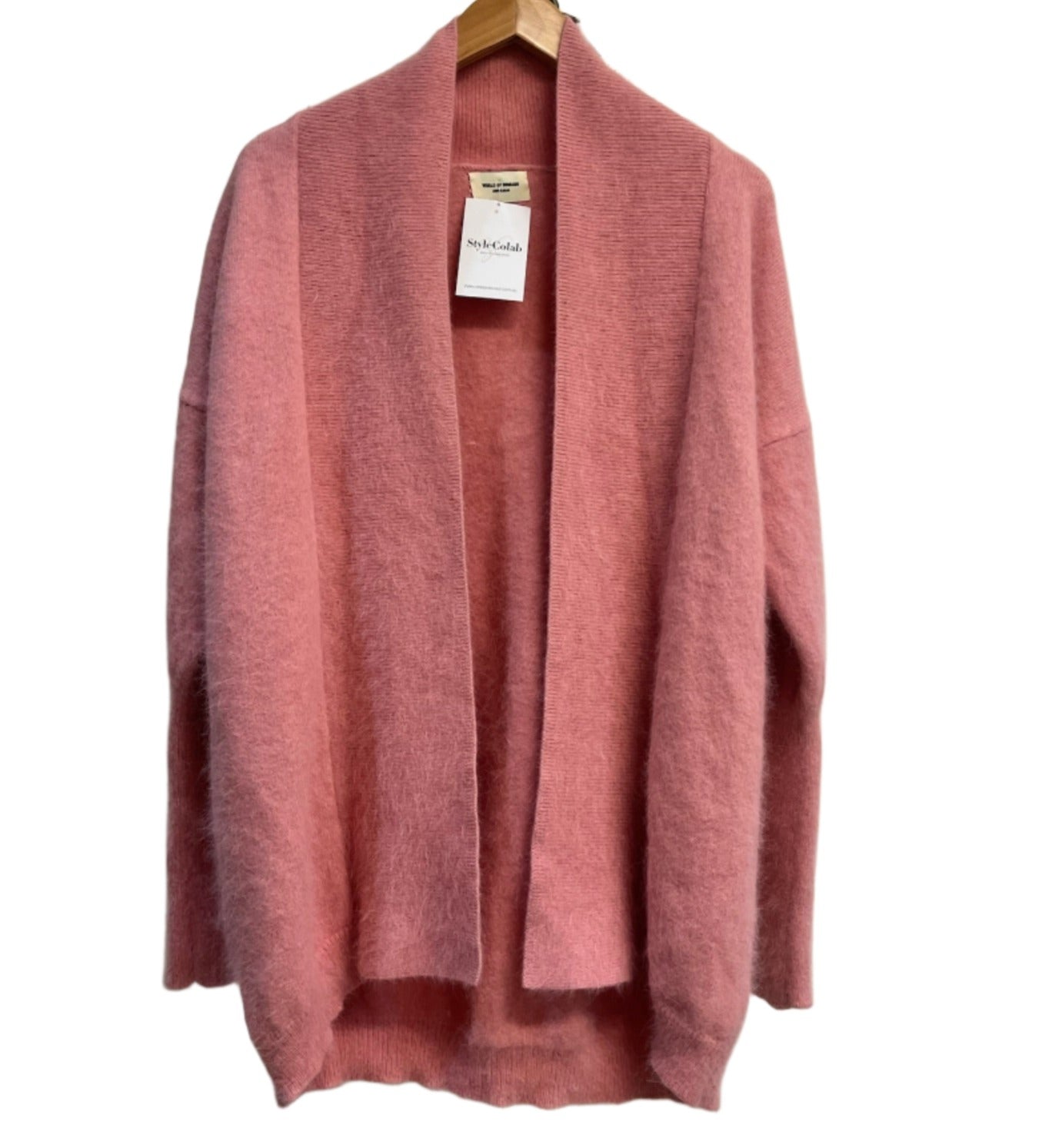 World of Nomads Pink Top OS