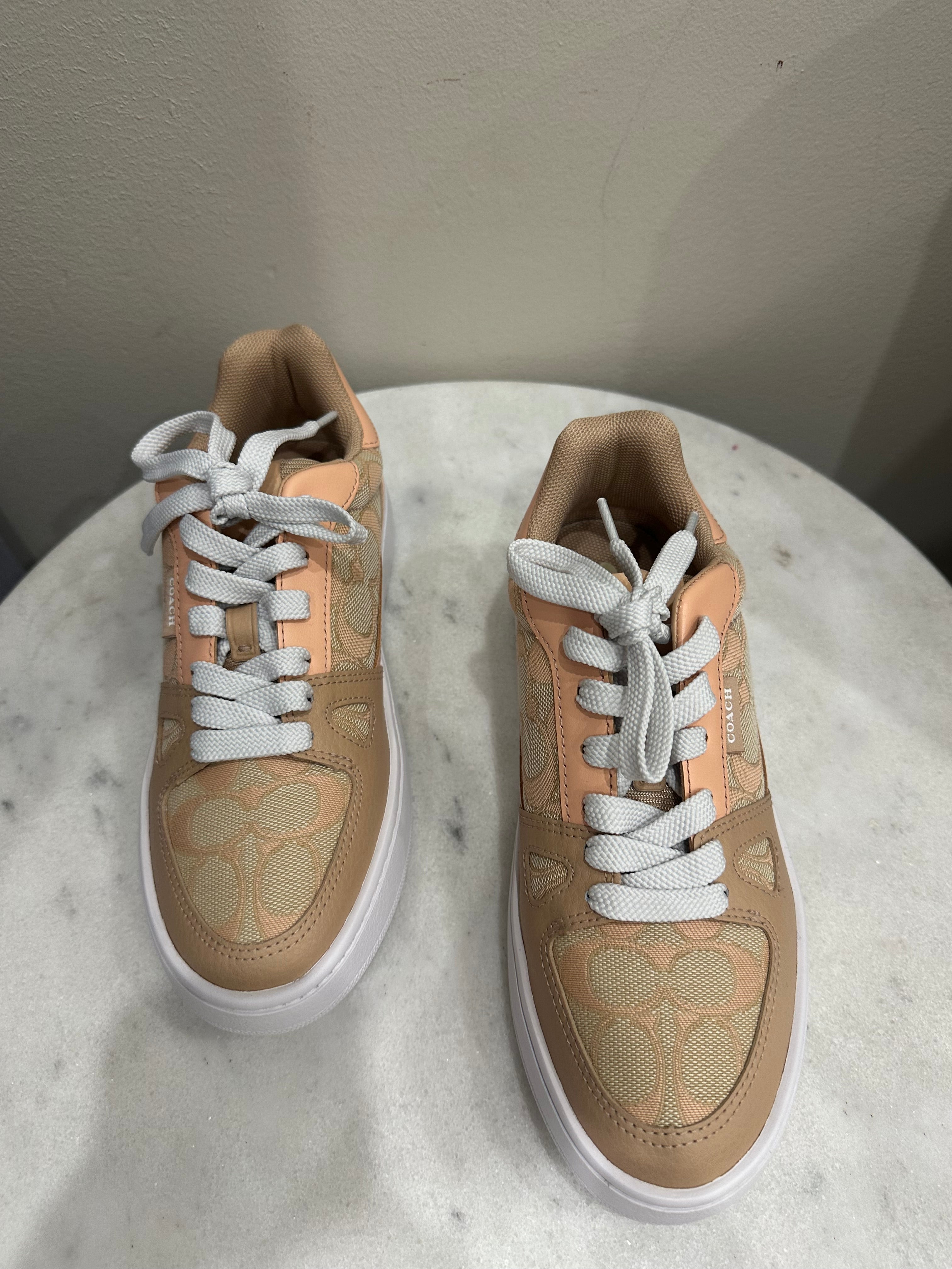 Coach Peach Low Top Sneaker 36.5