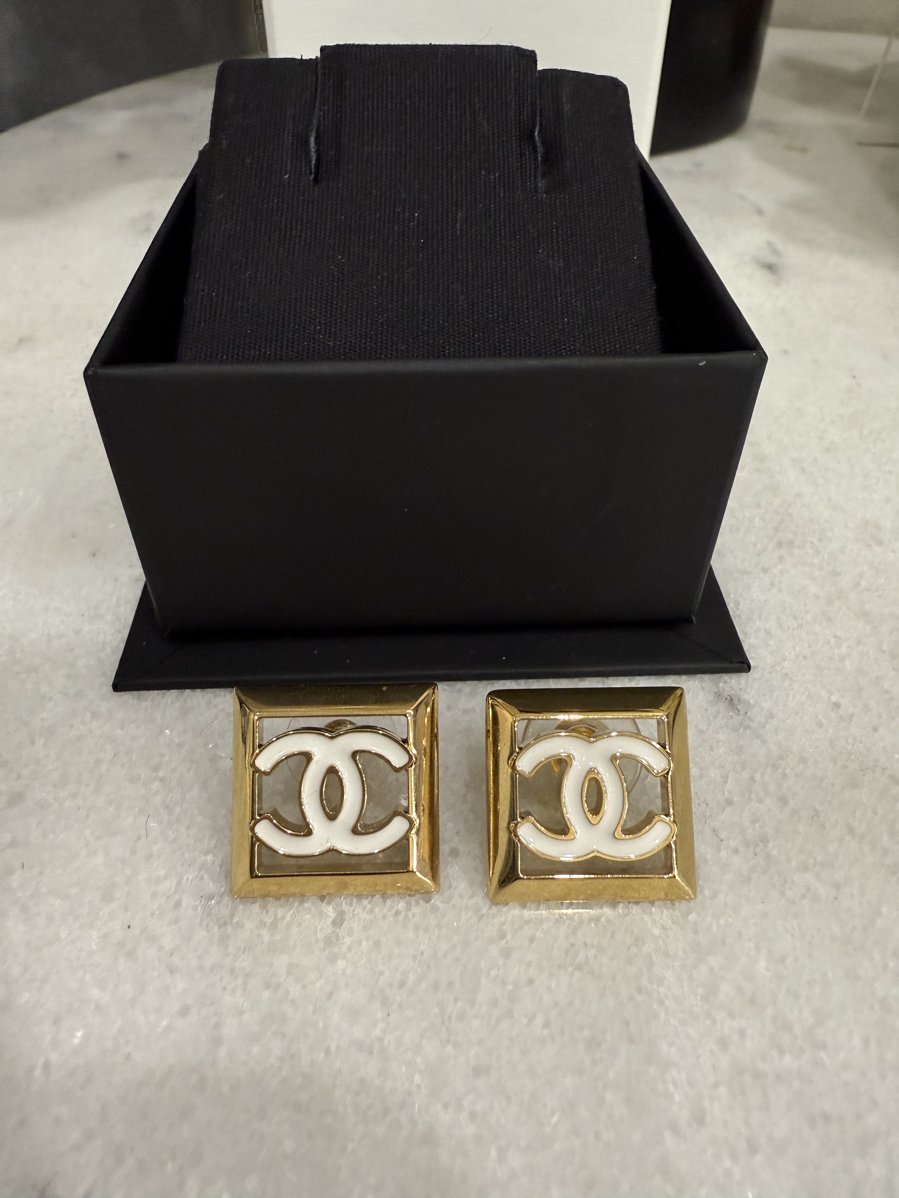 Chanel Gold Earrings w box