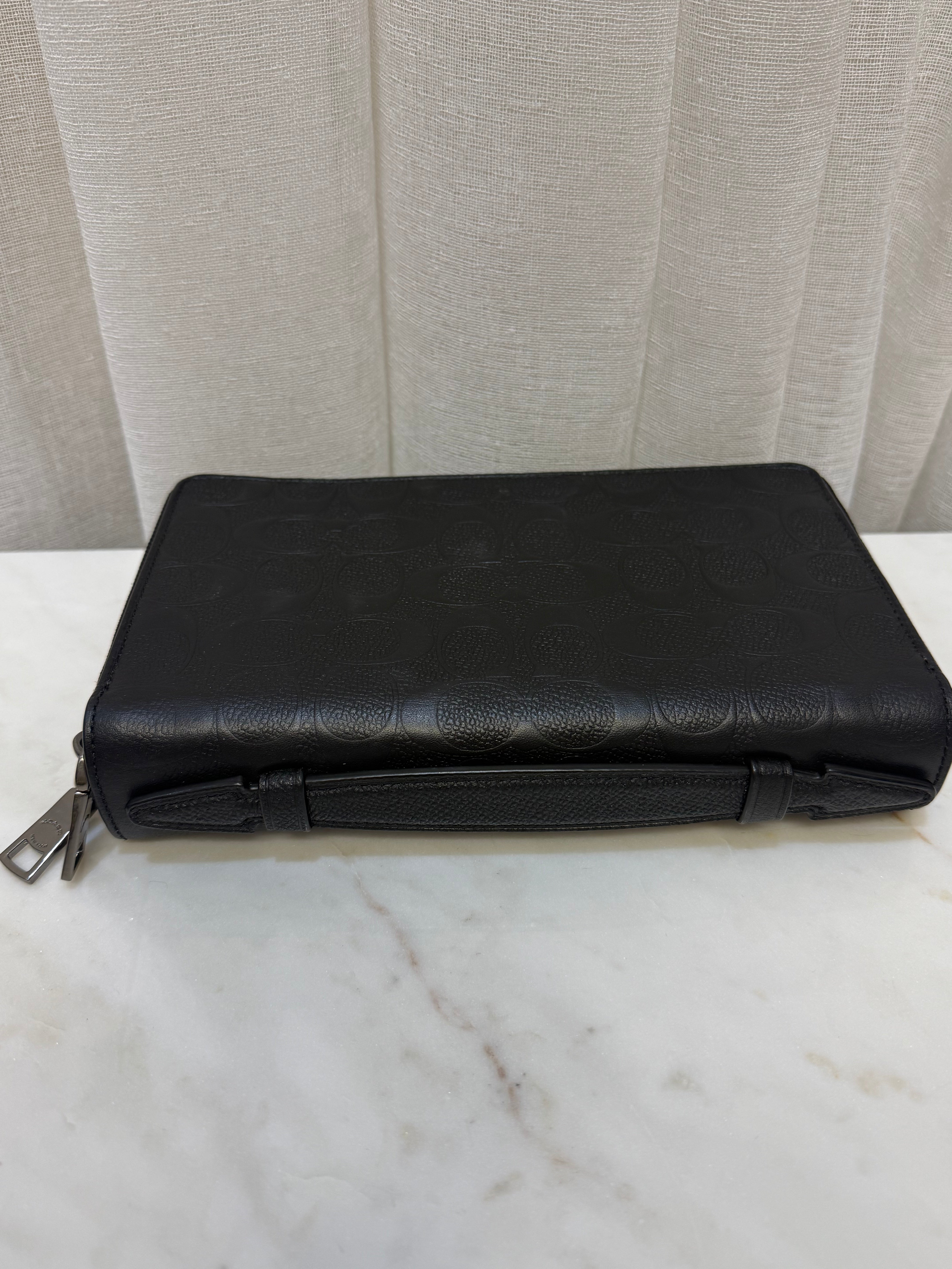 Coach Travel Organiser Black