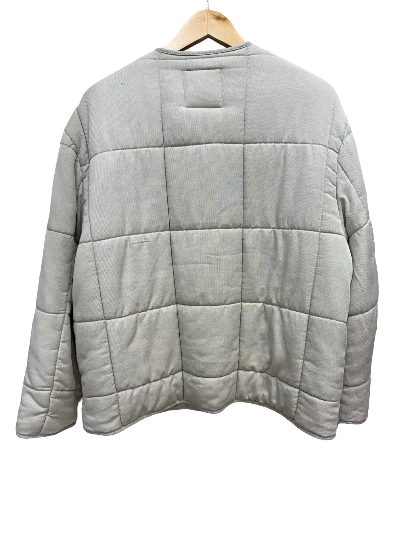 
Milson Blk/Wte Collared Knit 8

