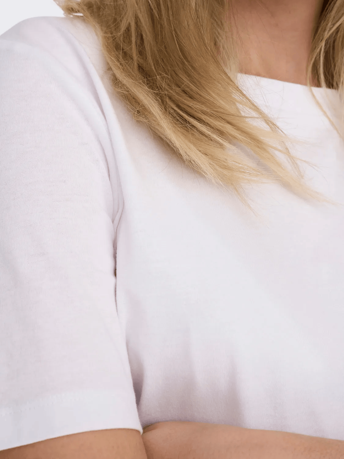 Only White Tshirt