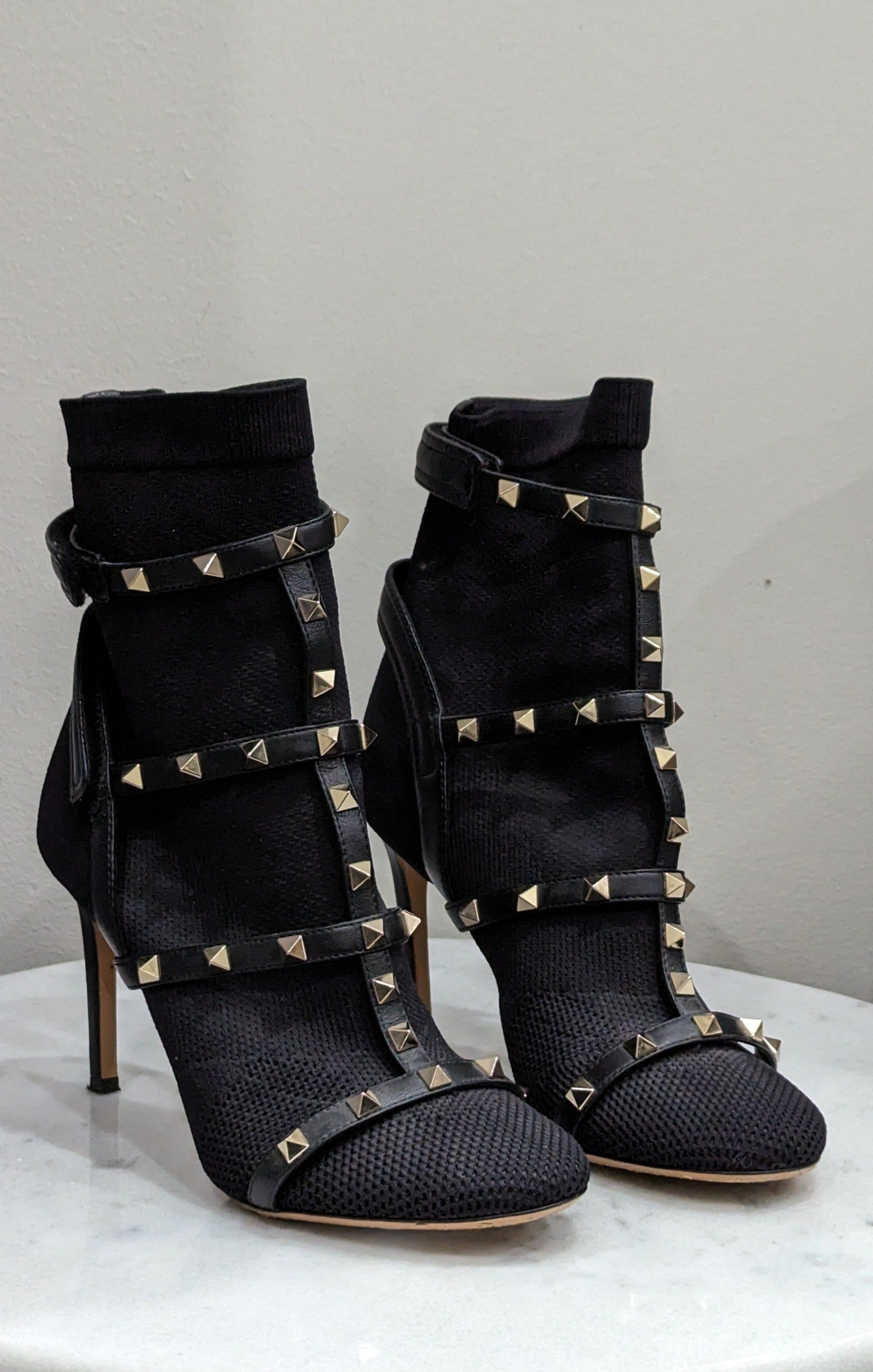 Valentino Blk Studded Ankle Boots 37.5